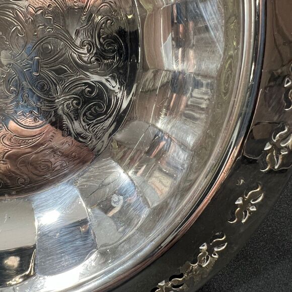 Vintage silver plated shallow bowl 9 ins diameter - Picture 4 of 9
